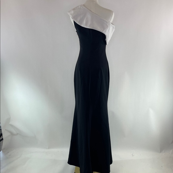 Badgley Mischka One Shoulder Gown, 0 - Picture 10 of 14
